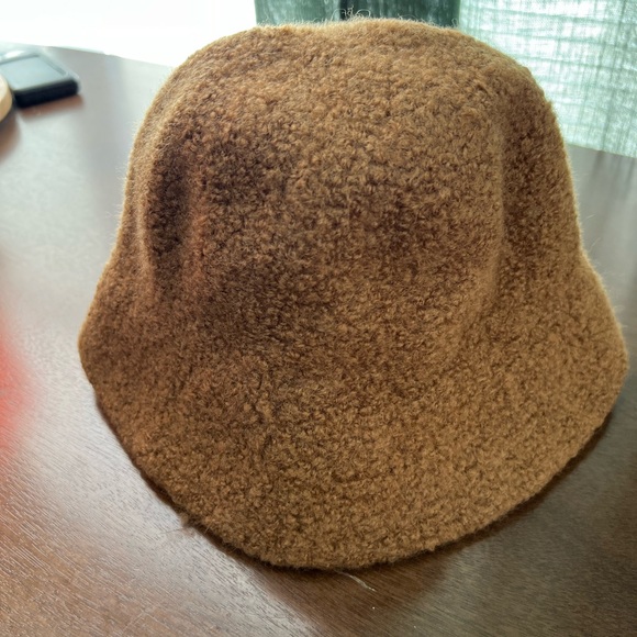 Teddy Fuzzy Brown Bucket Hat - Picture 6 of 6